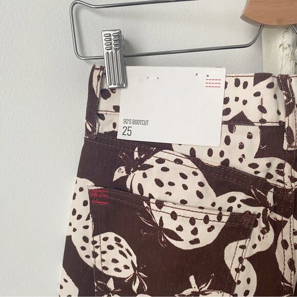 BDG 90’s Mid Rise Printed Bootcut Jean - Picture 7 of 10